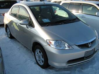 2003 Honda Fit Aria Pictures