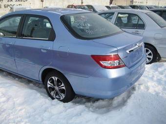 2003 Honda Fit Aria Pictures