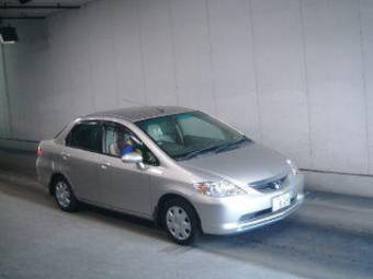 2003 Honda Fit Aria Photos