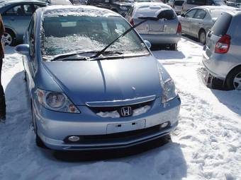 2003 Honda Fit Aria Pics