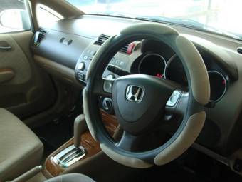 2003 Honda Fit Aria Pictures
