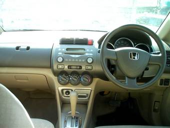 2003 Honda Fit Aria Pics