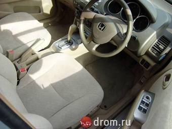 2003 Honda Fit Aria Pictures