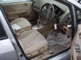 2003 Honda Fit Aria Pictures