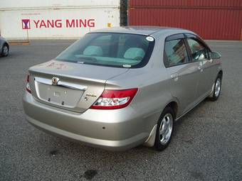 2003 Honda Fit Aria Pictures