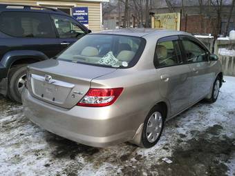 2003 Honda Fit Aria Pictures