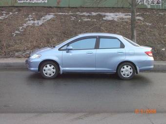 2003 Honda Fit Aria Pictures