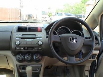 2003 Honda Fit Aria Photos