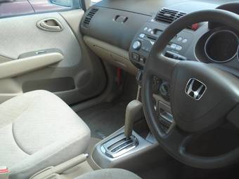 2003 Honda Fit Aria Pictures
