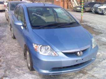 2003 Honda Fit Aria Pics
