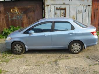 2003 Honda Fit Aria Photos