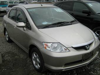 2003 Honda Fit Aria Pictures