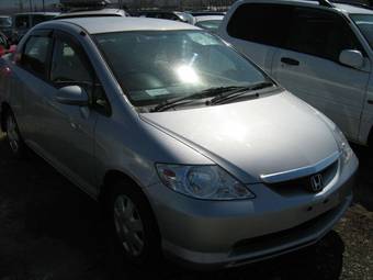 2003 Honda Fit Aria Wallpapers