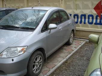 2003 Honda Fit Aria Pictures