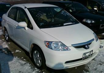 2003 Honda Fit Aria Pictures