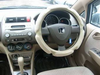 2003 Honda Fit Aria Pictures