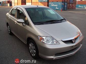 2003 Honda Fit Aria Pictures