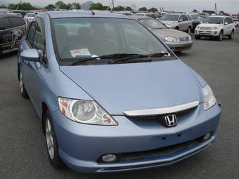 2003 Honda Fit Aria Pics