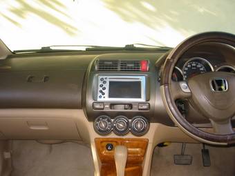2003 Honda Fit Aria Photos