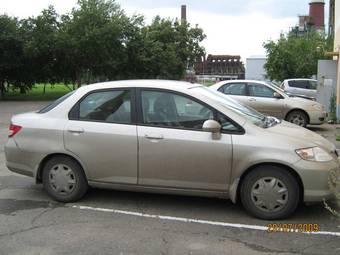 2003 Honda Fit Aria Photos