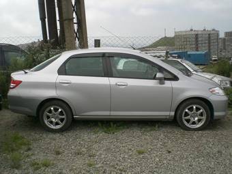 2003 Honda Fit Aria Pics