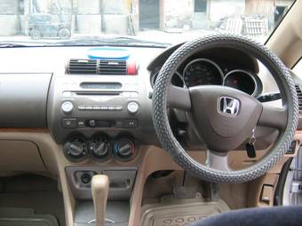 2003 Honda Fit Aria Pictures