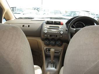 2003 Honda Fit Aria Pictures