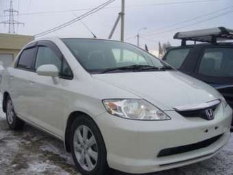 2004 Honda Fit Aria Pictures