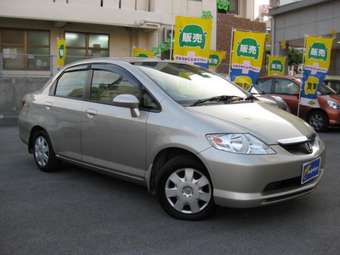 2004 Honda Fit Aria Pictures