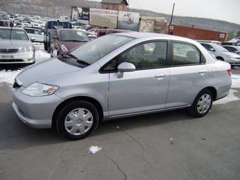 2004 Honda Fit Aria Photos