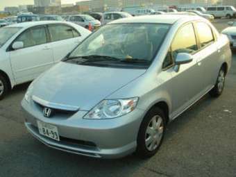 2004 Honda Fit Aria Photos