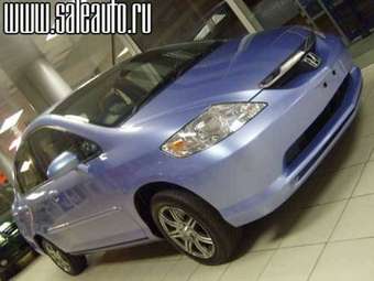 2004 Honda Fit Aria Photos