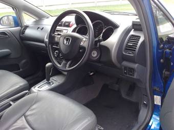 2004 Honda Fit Aria Pictures