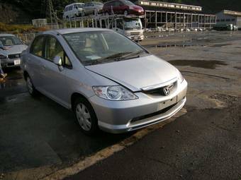 2004 Honda Fit Aria Photos