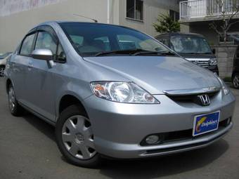 2004 Honda Fit Aria Images