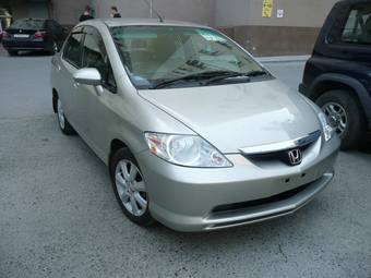 2004 Honda Fit Aria Photos