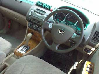 2004 Honda Fit Aria Photos