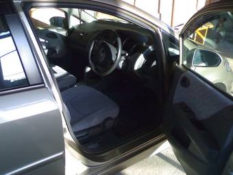 2004 Honda Fit Aria Pictures