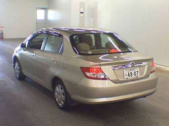 2005 Honda Fit Aria Images