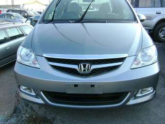 2005 Honda Fit Aria Pictures