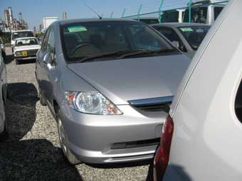 2005 Honda Fit Aria Images