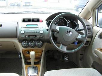 2005 Honda Fit Aria Wallpapers