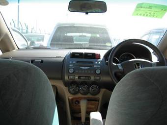 2005 Honda Fit Aria Pictures