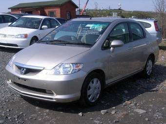 2005 Honda Fit Aria Photos
