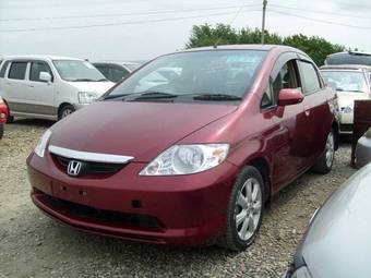 2005 Honda Fit Aria Photos