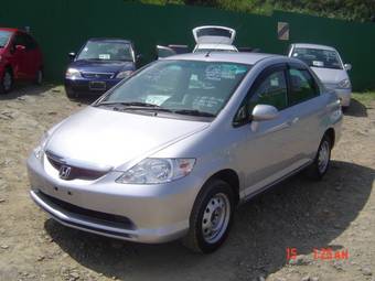 2005 Honda Fit Aria Pictures