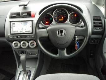 2006 Honda Fit Aria Pictures