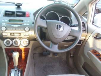 2006 Honda Fit Aria Pictures