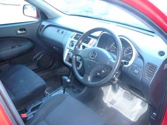 2002 Honda FR-V Photos