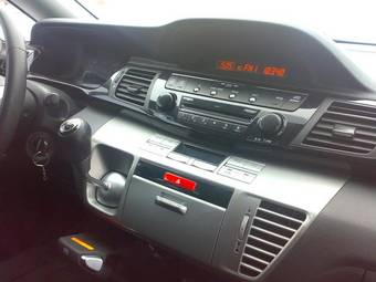 2006 Honda FR-V For Sale